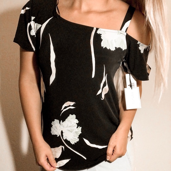 1. STATE floral top, NWT - Picture 5 of 6